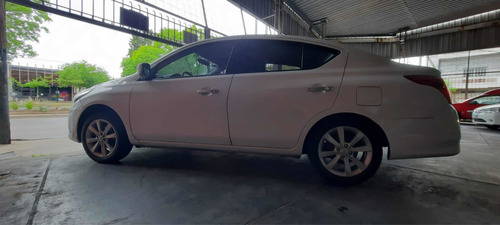 Imagen 2 de 11 de Nissan Versa 2015 1.6 Advance Mt C/gnc
