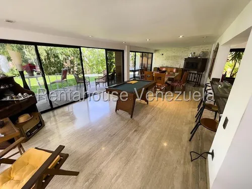 Casa En Venta En Santa Paula Rl