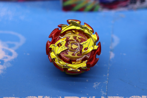 Beyblade Burts Emperor Forneus Red Gold Corocoro (Usado)