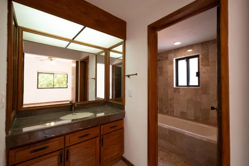 Casa En Venta Y Renta En Pok Ta Pok, Zona Hotelera, Cancún