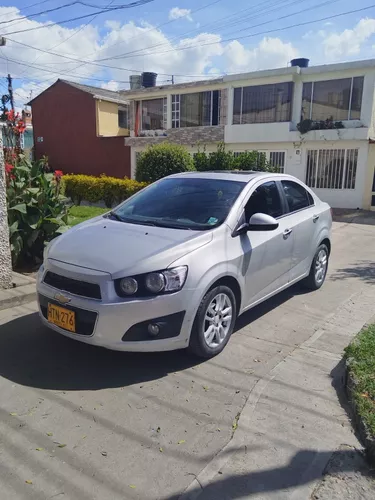 Chevrolet Sonic 1.6 Lt 5 p