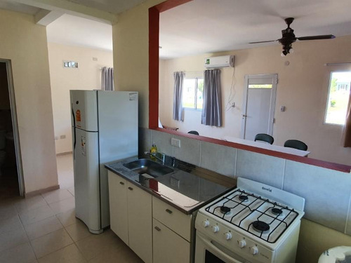 Imagen 8 de 30 de Casa De 3 Dormitorios A Estrenar, 2 Baños, Amplio Terreno De 1.040 En Barrio Las Tipas