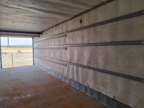 Caja Seca De 38 Pies Marca Operbus Año 2006 Con Chasis