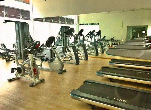 Vive Con Estilo En Argenta Towers, Bosque Real !
