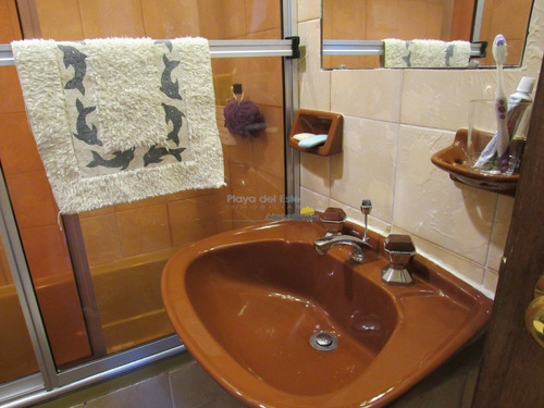 Cómodo Apartamento De 2 Dormitorios- Ref: 11607