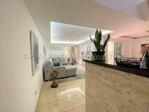 Apartamento Duplex, Completamente Remodelado Listo Para Mudarse - 114 Mts - Los Naranjos De Las Mercedes - Iyr