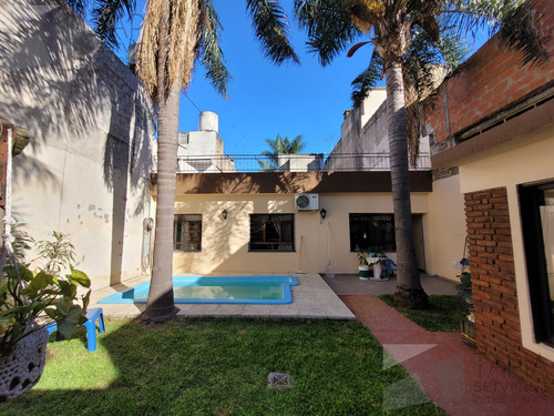 Casa En Venta 5 Amb - Quincho Pileta - Villa Ballester -  Acepta Prop Menor Valor!