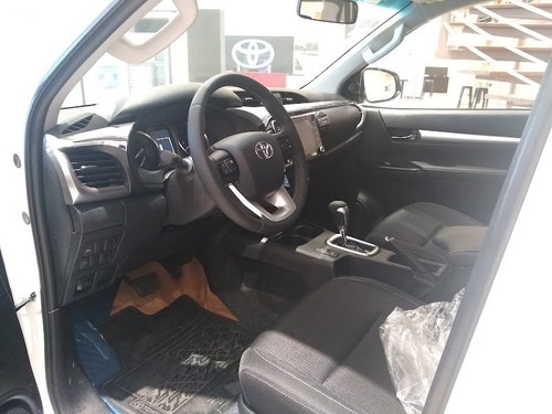 Imagen 7 de 9 de Hilux Srv At 4x2 Entrega Marzo Conc Oficial Treos Let