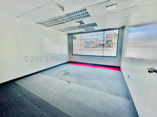 Imagen 13 de 30 de Edificio Comercial (3 Niveles) Alquiler Chacao Mls-23-30286