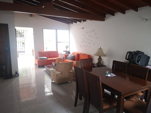 Se Vende Casa Lote En Sector Velódromo