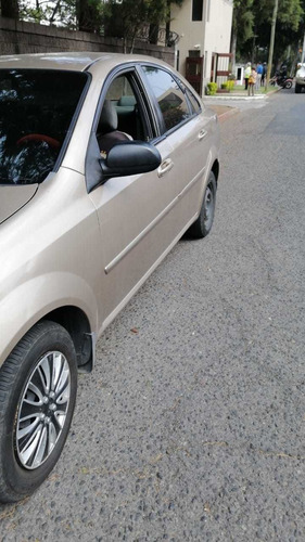 Imagen 5 de 6 de Chevroleth 2006 0ptra