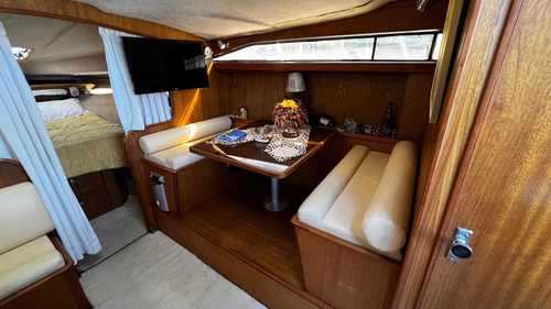 Imagen 10 de 15 de Sea Ray 330 Expres 2 Caterpillar 330 Linea De Eje Web Marine