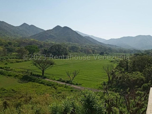 En Guarico Carretera A San Juan De Los Morros , Espectacular Hacienda De 88 Has, 20 De Ellas Vegas A Orillas Del Río Guárico,mls#24-637