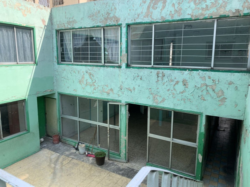 Casa Con Uso Desuelo En Venta En Jardin Balbuena, Cdmx