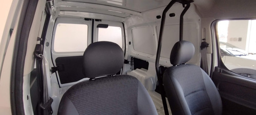 Imagen 4 de 19 de Citroën Berlingo Furgon Hdi Stock Fisico Bonificado