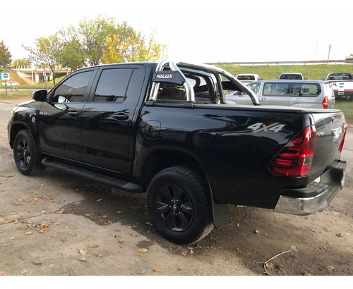 Toyota Hilux 2.8 Cd Srv 177cv 4x4 At 2019