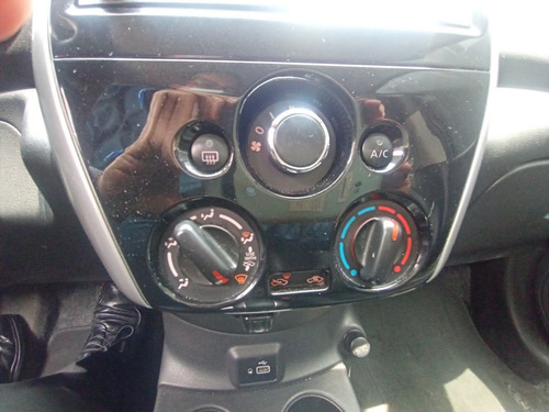 Imagen 14 de 14 de Nissan Versa Exclusive 2019