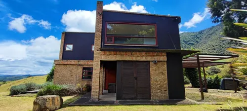 Casa En Venta En La Calera. Cod V12422
