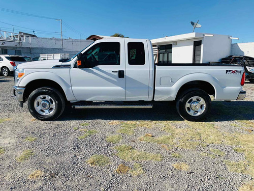 Imagen 4 de 15 de Ford F-250 4x4 Súper Duty