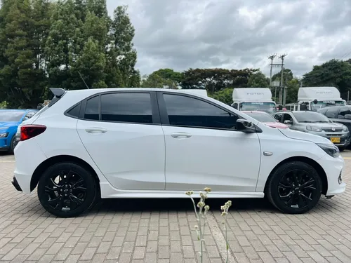 Chevrolet Onix 1.0T Rs Mt