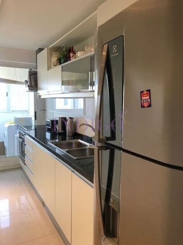 Imagen 8 de 17 de Departamento En Venta En Playa Mansa, 2 Dormitorios Y Medio.