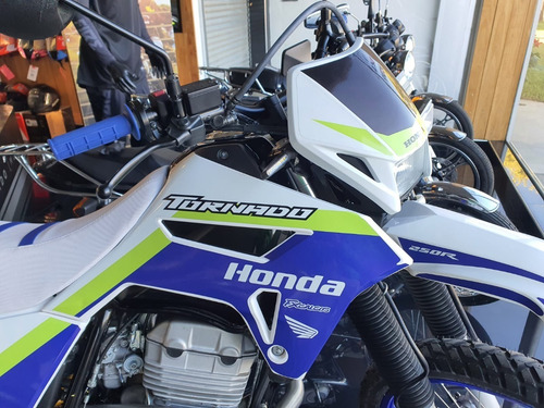 Imagen 2 de 17 de Honda Tornado Especial Xr 250 0km 2023