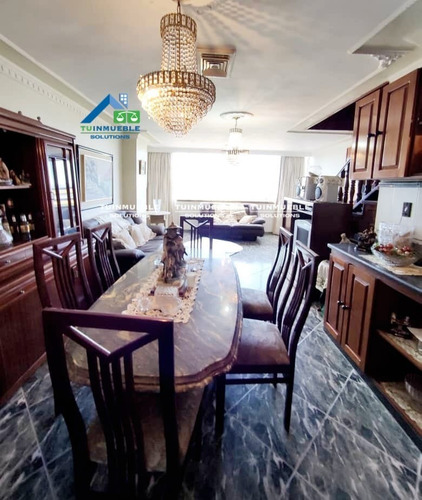 Imagen 2 de 9 de En Venta Excelente Dúplex En La Urbanización Caraballeda
