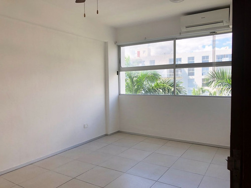 Imagen 11 de 19 de Departamento Con Terraza Techada!