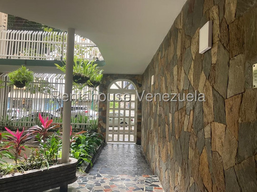 Yb Se Vende Apartamento Remodelado En Los Palos Grandes #25-18980