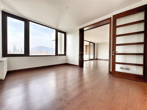 Departamento En Venta De 4 Dorm. En Lo Barnechea