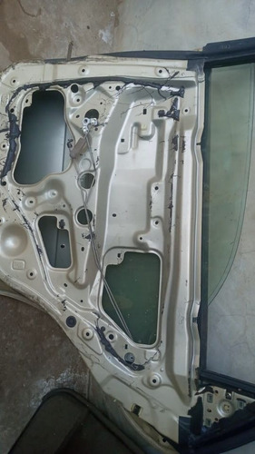 Puerta Trasera Derecha Mazda 626 Matsuri 1995