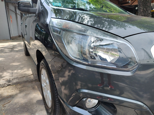 Imagen 8 de 16 de Chevrolet Spin 2016 1.8 Ltz 5as 105cv