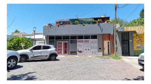 Imagen 2 de 17 de Local Con Vivienda En Venta En Quilmes Oeste