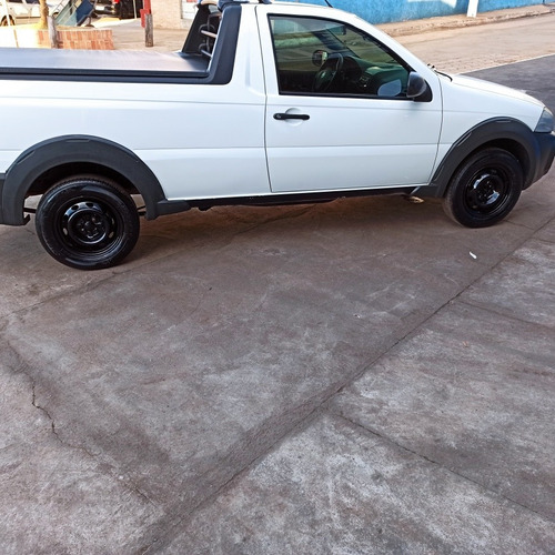Imagem 13 de 14 de Fiat Strada 2015 1.4 Working Flex 2p