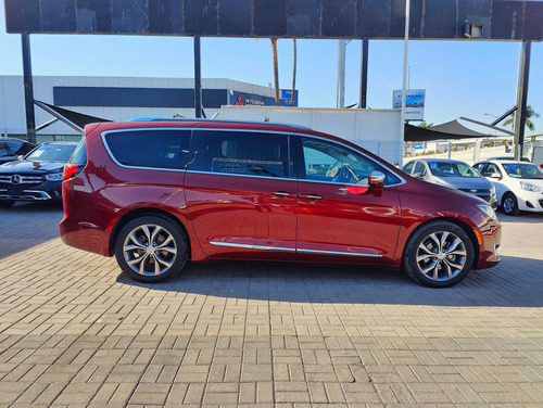 Chrysler Pacifica 2019