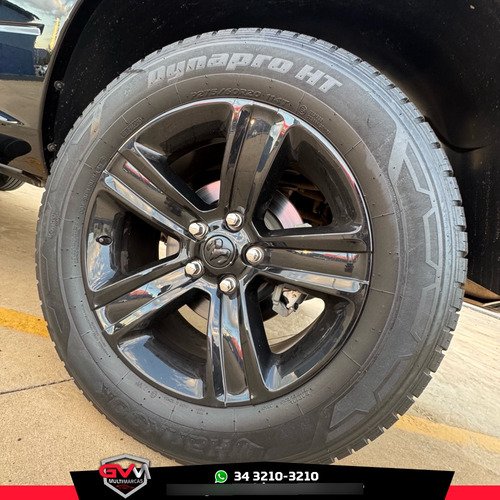 RAM Classic LARAMIE NIGHT ED. 5.7 4X4 AUT.