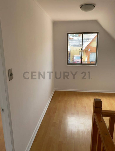 Vendo Casa En Pasaje Sector Avda. Juan Cisternas