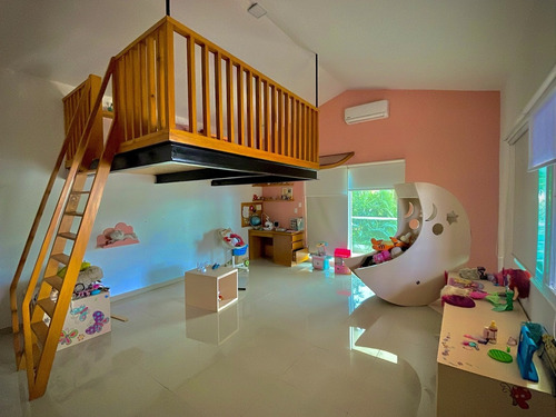 Casa En Lomas De Cocoyoc