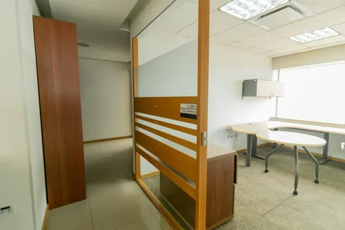 Oficina En Arriendo En Centro Internacional. Cod A1094008