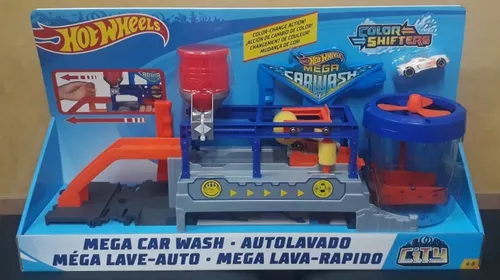 Hot Wheels City Mega Car Wash Playset with 1 Toy Color Shifters