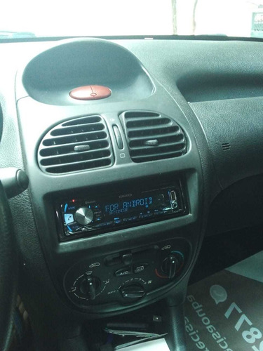Imagem 13 de 15 de Peugeot 206 Sw 2007 1.4 Presence Flex 5p