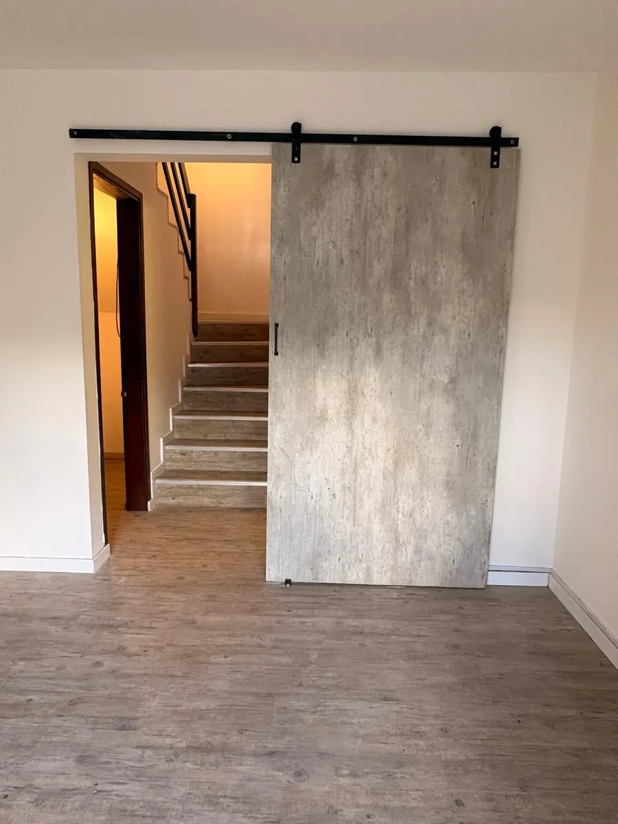 Alquiler Casa Pocitos Nuevo 3 Dormitorios 2 Baños Y Garaje Patio Con  Parrillero · Foto 5