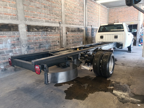 RAM 4000 5.7 Chasis Cabina Pl 4x2 Mt