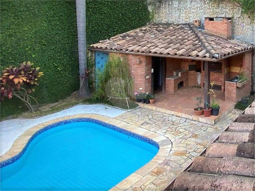 Imagem 26 de 30 de Casa Em Condomínio, 3 Dorm (1ste) Casa Rústica Linda, 2 Lareiras, Piscina, Gourmet! - Reo580066