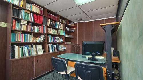 Venta. Oficina. Av. Universidad (tg)