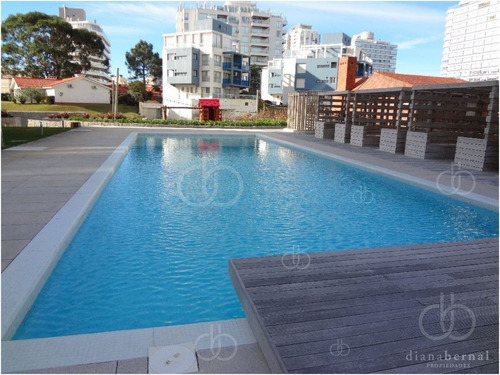 Imagen 20 de 27 de Apartamento En Brava, 3 Dormitorios