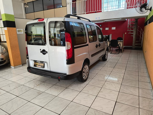 Fiat Doblo 1.8 16v Essence 7l Flex 5p 5 marchas