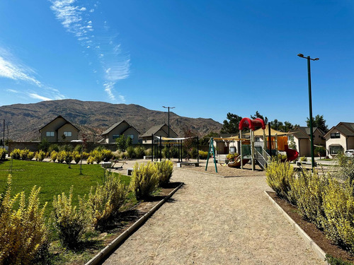 Vendo Linda Casa Condominio 3d 3b Con Laguna Ayres Chicureo