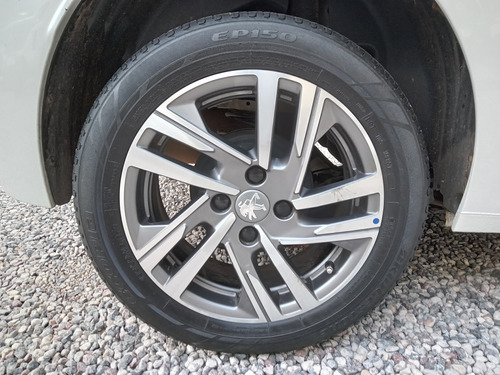 Peugeot 208 1.6 Feline Tiptronic