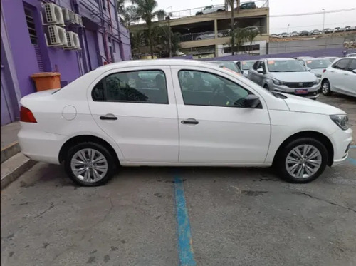 Volkswagen Voyage 1.6 MSI 8V (Flex)